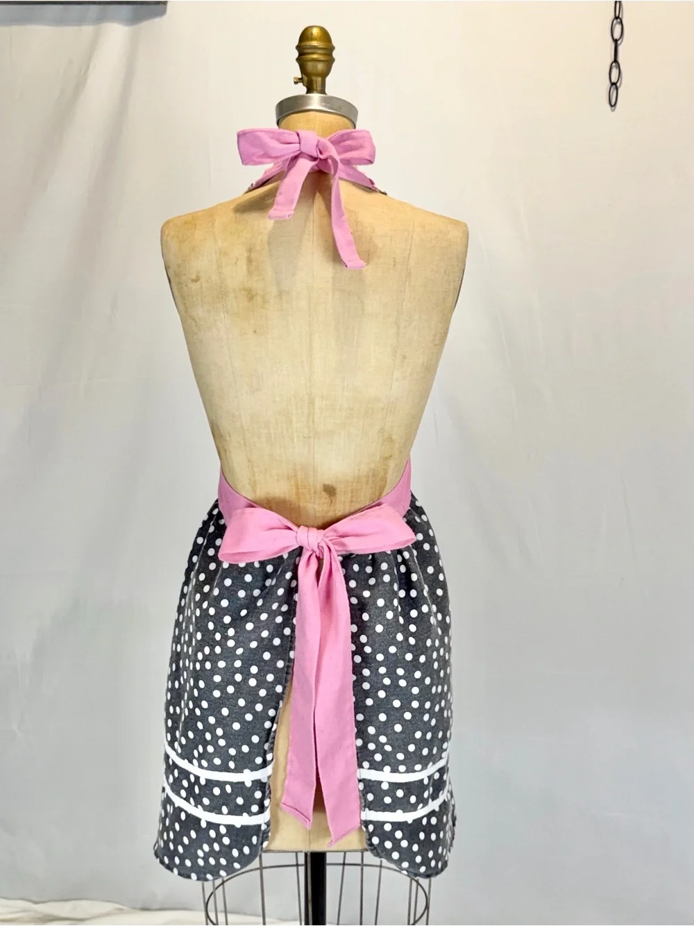 Kitchen apron full length back tie pink polka dot flower baking utility retro